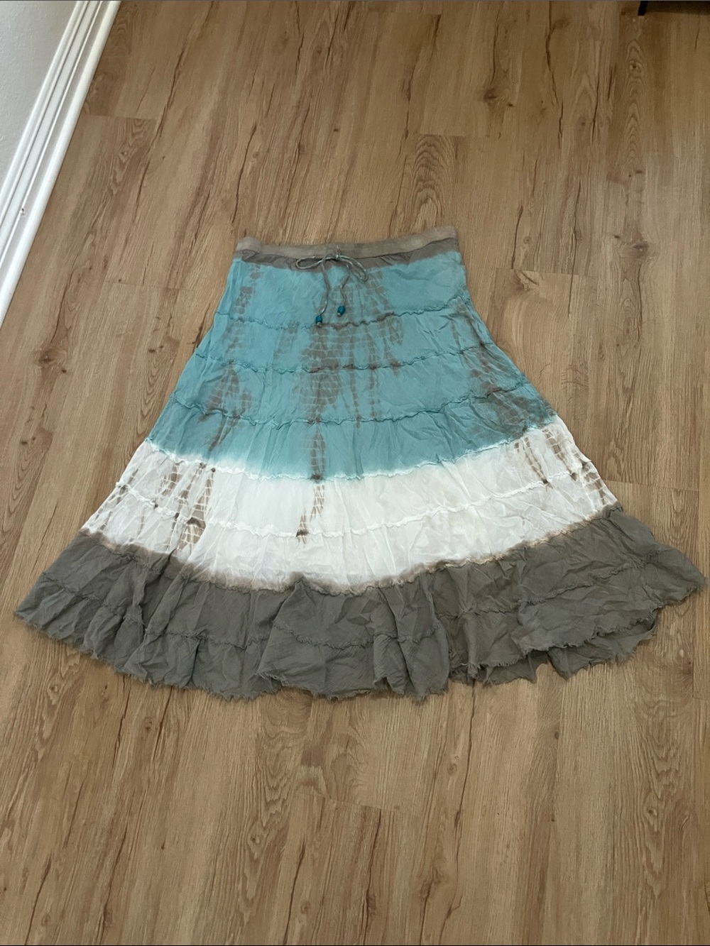 Y2k Boho Metro Wear Aqua, White & Gray Tiered Maxi Skirt